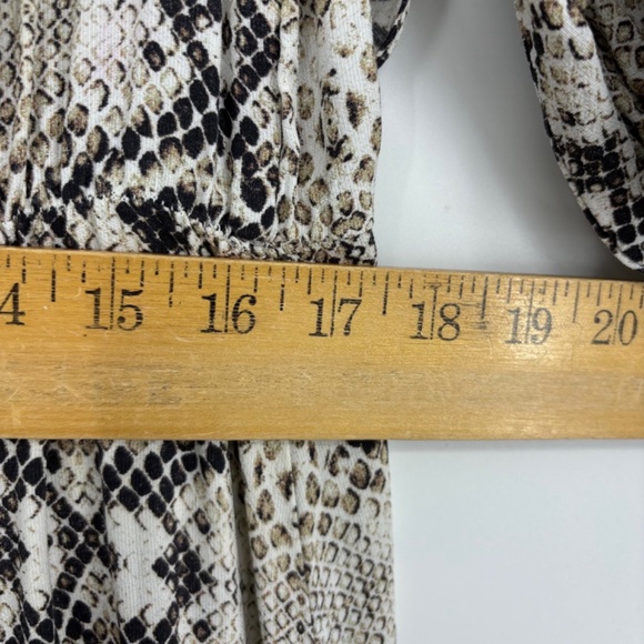 Eloquii Womens Size 14 Off Shoulder Maxi Dress Beige Brown Snake Print Ruffles - Picture 8 of 10